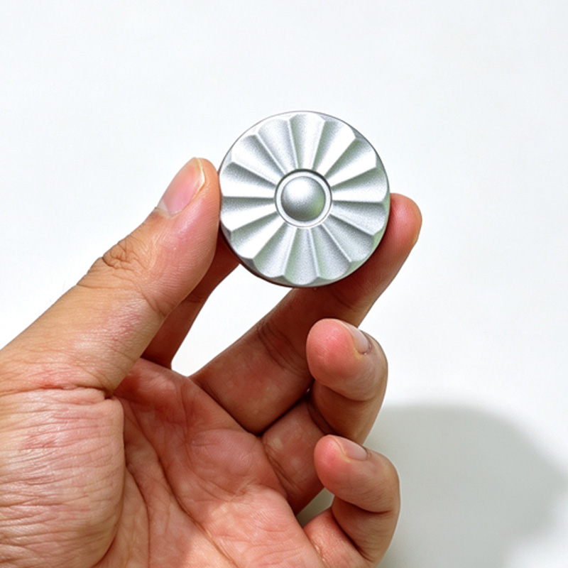 Cool Office Tech Gadgets - Jouets anti-stress magnétiques rotatifs à monnayeur