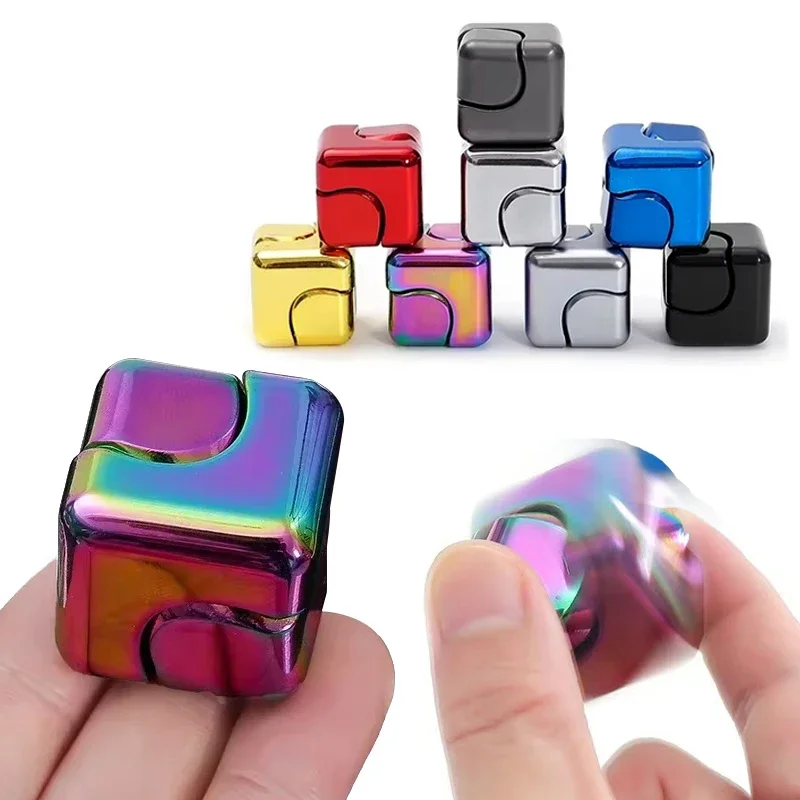 Cool Office Tech Gadgets - Gyroscope rotatif en forme de Cube