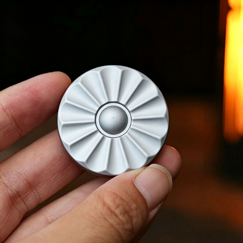 Petal Magnetic Haptic Coin Fid - Cool Office Tech Gadgets avis et prix